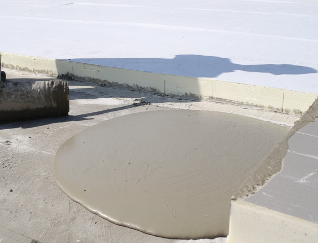 Unicidad de la prenda impermeable de WiCi y del sistema que cubre integrado del aislamiento